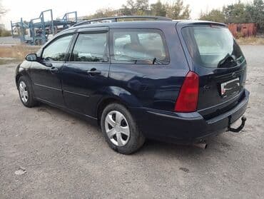 дом на колесо: Ford Focus: 2002 г., 2 л, Механика, Бензин, Универсал — 2