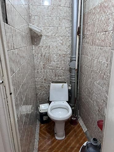 дом полечудес: 3 комнаты, 65 м², 105 серия, 1 этаж, Старый ремонт — 3