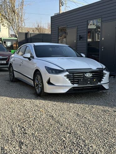 Hyundai Sonata: 2021 г., 2 л, Автомат, Газ, Седан