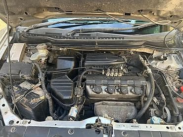 oz lider: Honda Stream: 2001 г., 1.7 л, Автомат, Минивэн — 7