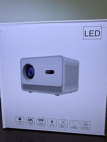 Проектор LED с Android и беспроводными модулями. Новый пользовались