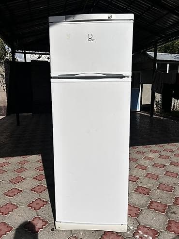 technics rs: Холодильник Indesit, двухкамерный, классический белый цвет. Б/У — 1