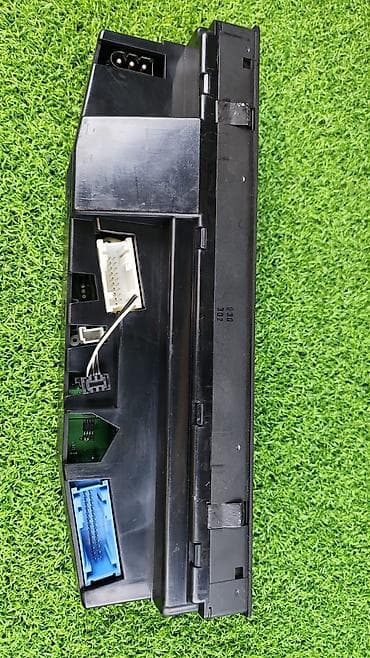 е38: Блок климат контроля BMW 2000 г., Б/у, Оригинал, Германия — 3