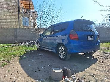 бишкек автомобиль: Honda Fit: 2005 г., 1.5 л, Вариатор, Бензин, Хетчбек — 6
