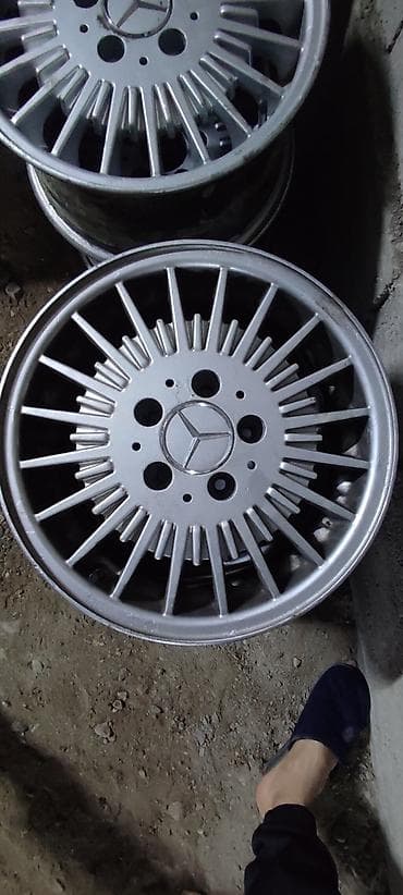 шины бишкеке: Литые Диски R 15 Mercedes-Benz, Комплект, отверстий - 4, Б/у — 2