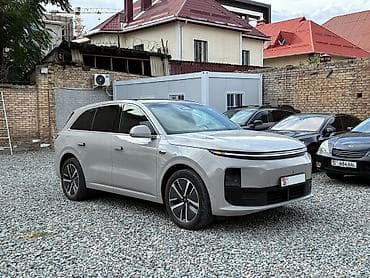 Lixiang L6: 2024 г., 1.5 л, Автомат, Гибрид, Кроссовер