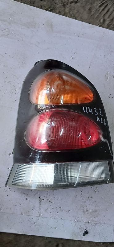 1999: Задний левый стоп-сигнал Suzuki 1999 г., Б/у, Оригинал, Япония — 2