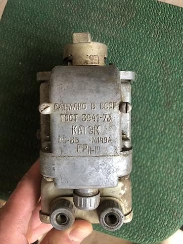 Автозапчасти: Катушка зажигания ЛТЗ 1988 г., Оригинал — 2