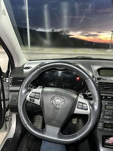 с4 s4: Toyota Avensis: 2004 г., 1.8 л, Автомат, Бензин, Седан — 8