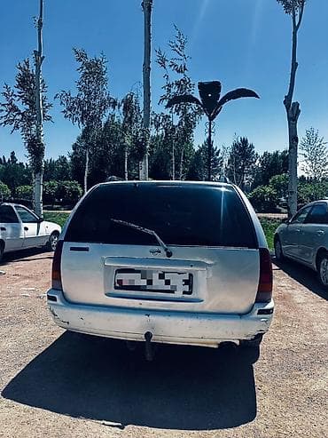 армения обмен: Nissan Primera: 1993 г., 1.8 л, Механика, Газ, Универсал — 5