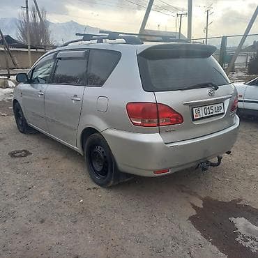 обмен на авто кунан: Toyota Avensis Verso: 2002 г., 2 л, Ручные, Бензин, Универсал — 4