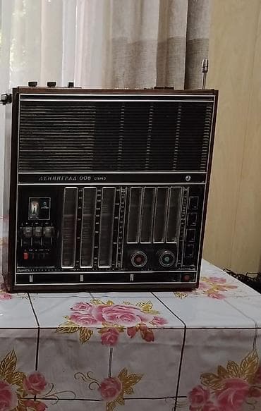 Радиоприёмник «Ленинград-006 Стерео» - Вертикальный стационарный