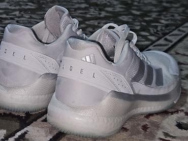 Мужские кроссовки, 44, Adidas, Б/у, цвет - Белый, Платная доставка — 1