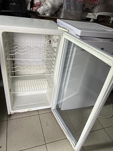 мини будка: Срочно продается Витринные холодильники и морозильные лари (набор) — 7