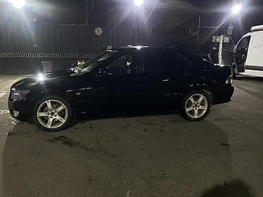 Lexus IS: 2000 г., Бензин, Седан — 2