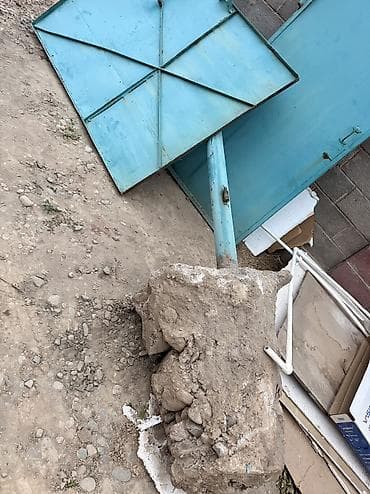 ленинское: Ворота сатылат. Ширина 280. Калитка 1м. Советский,толстый металл — 3