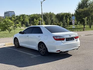 Toyota Camry: 2015 г., 3.5 л, Автомат, Бензин, Седан — 6