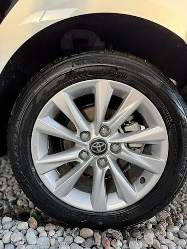 Унаа сатуу: Toyota Corolla: 2023 г., 1.2 л, Автомат, Бензин, Седан — 9