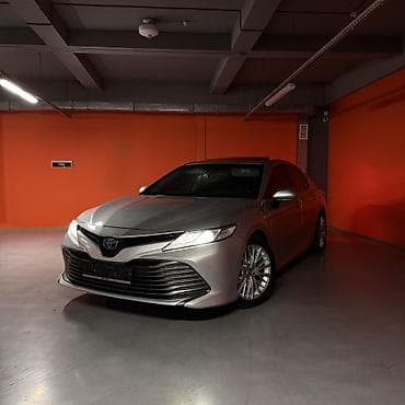 prius plus: Toyota Camry: 2019 г., Автомат, Бензин, Седан — 1