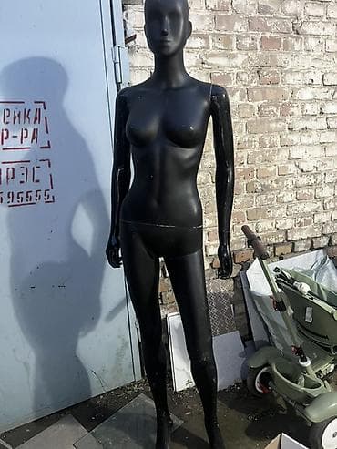 Манекен женский полноразмерный, напольный. - Цвет: матовый черный -