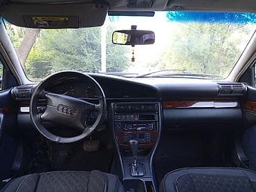 x5 bmb: Audi A6: 1994 г., 2.8 л, Автомат, Бензин, Седан — 4
