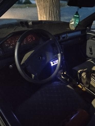 techno spark: Mercedes-Benz W124: 1989 г., 2 л, Механика, Бензин, Седан — 10