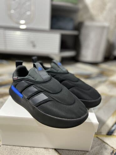 витрина для обувь: Мужские кроссовки, 40.5, Adidas, Новый, цвет - Черный, Бесплатная доставка — 1