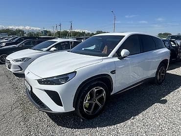 tesla model s: Hozon Neta L Запас хода на электродвигателе 300км с последовательным — 2