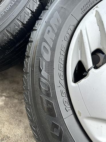 кил: Колеса в сборе 195 / 65 / R 15, Зима, Б/у, Комплект, Легковые, Железные, отверстий - 5 — 6