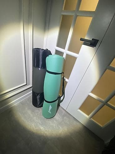 Электр транспорту: Характеристики: • Тип: Каремат • Бренд: LI-NING • Размеры: 183*80 — 6