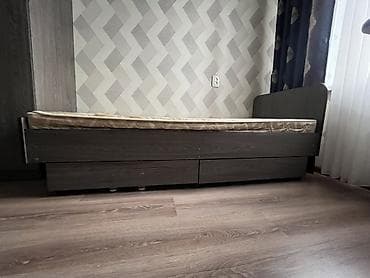 цена односпальной кровати: Односпальная кровать, Б/у, С матрасом, длина - 195 см — 2