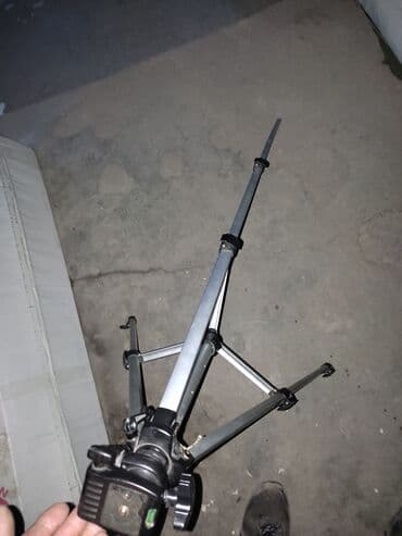 флаг кыргызстана 1898: Продам триногу штатив!
Цена 1200с
Высота 1.30 — 5