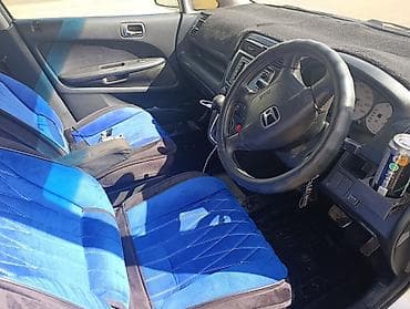 2 jz: Honda Stream: 2001 г., 2 л, Автомат, Бензин, Минивэн — 4