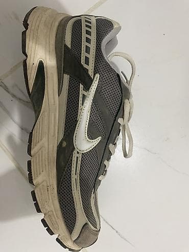кийим: Эркектердин кроссовкасы, 43, Nike, Колдонулган, түсү - Боз — 2