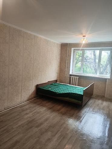 Комнаты: Комната 18 м² в общежитии коридорного типа. - Этаж: 3 из 4 - — 2