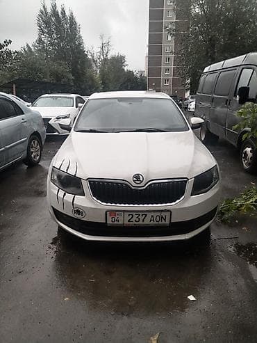 skoda rapid 2012: Skoda Octavia: 2015 г., 1.6 л, Автомат, Бензин, Лифтбек — 5