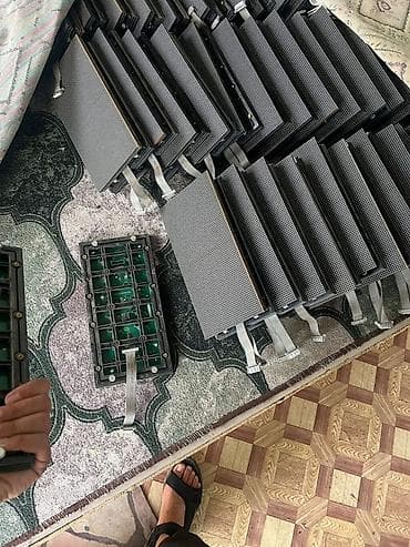 g box x: Продаю ЛЭД LED Экран размер 2.5 x 3.5 Светодиодный экран/видеостена c — 2