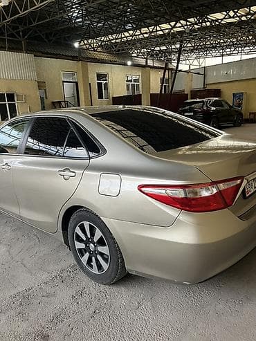 чехлы приус: Toyota Camry: 2016 г., 2.5 л, Автомат, Гибрид, Седан — 9