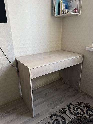 Компьютерные столы: Письменный/компьютерный стол с выдвижным ящиком - Материал: ЛДСП с — 2