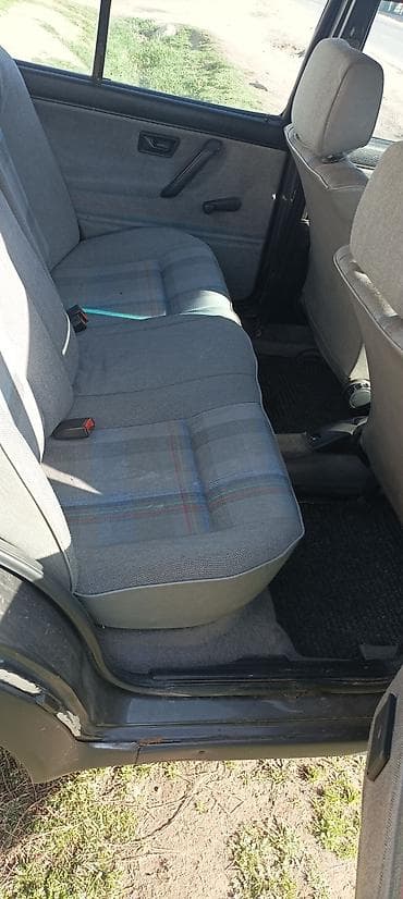 степ вагон 2: Volkswagen Jetta: 1991 г., 1.6 л, Механика, Седан — 6