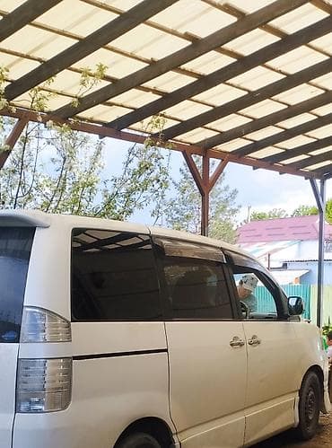 Продажа авто: Toyota Voxy: 2002 г., 2 л, Автомат, Бензин, Минивэн — 2