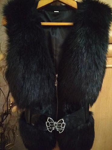Женские брюки: Жилетка меховая ( кролик)размер -44-46. Состояние отличное. Обмена — 2
