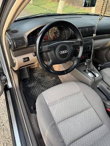 step vagon: Audi A4: 1999 г., 1.8 л, Автомат, Бензин, Седан — 8
