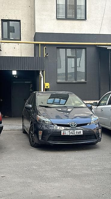 для полировки авто: Toyota Prius: 2013 г., 1.8 л, Вариатор, Гибрид, Хэтчбэк — 10