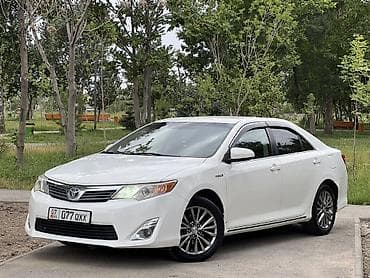 Toyota Camry: 2013 г., 2.5 л, Автомат, Гибрид, Седан — 2