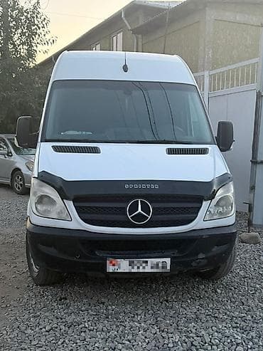 Унаа: Жеңил жүк ташуучу унаа, Mercedes-Benz, Стандарт, Колдонулган — 1