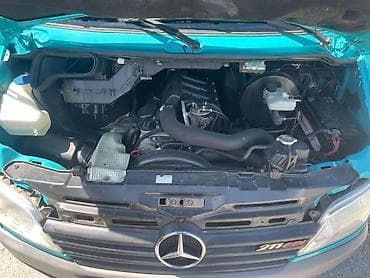 mb 100: Mercedes-Benz Спринтер: 2002 г., 2.2 л, Типтроник, Дизель, Фургон — 8