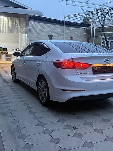 silver sport: Hyundai Elantra: 2018 г., 1.6 л, Автомат, Бензин, Седан — 5