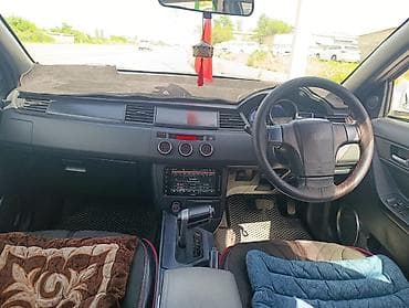 tayta supra: Toyota WiLL: 2003 г., 1.8 л, Хэтчбэк — 5