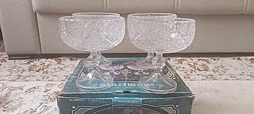 Набор из 4 стеклянных вазочек на ножке. - Материал: прозрачное